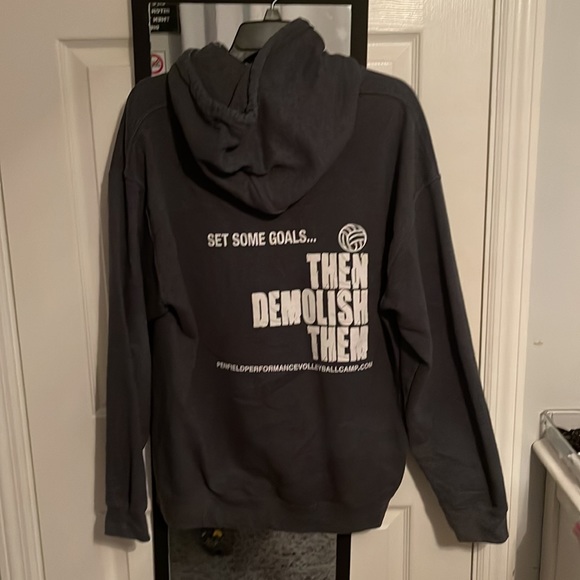 (penfield performance camp vball) size: large, colour: gray, brand: gildan - Picture 3 of 3